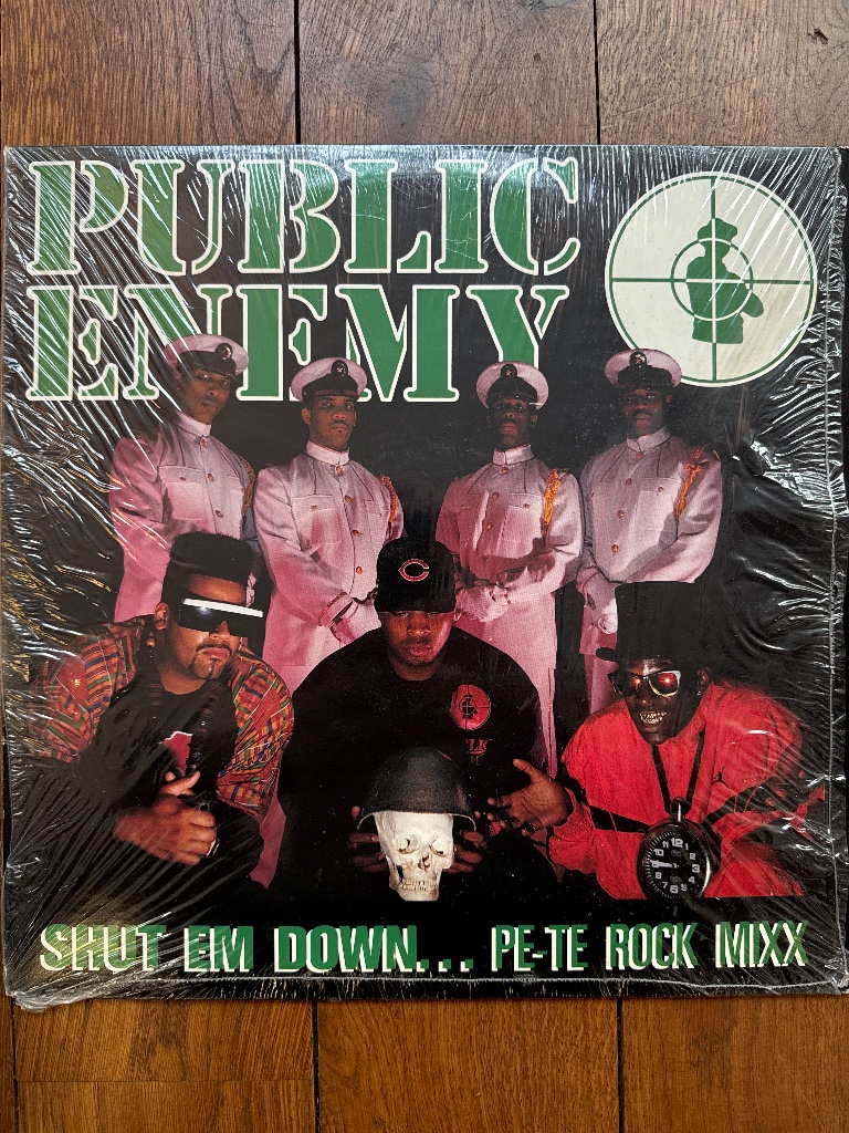 Pochette de Public Enemy – Shut Em Down