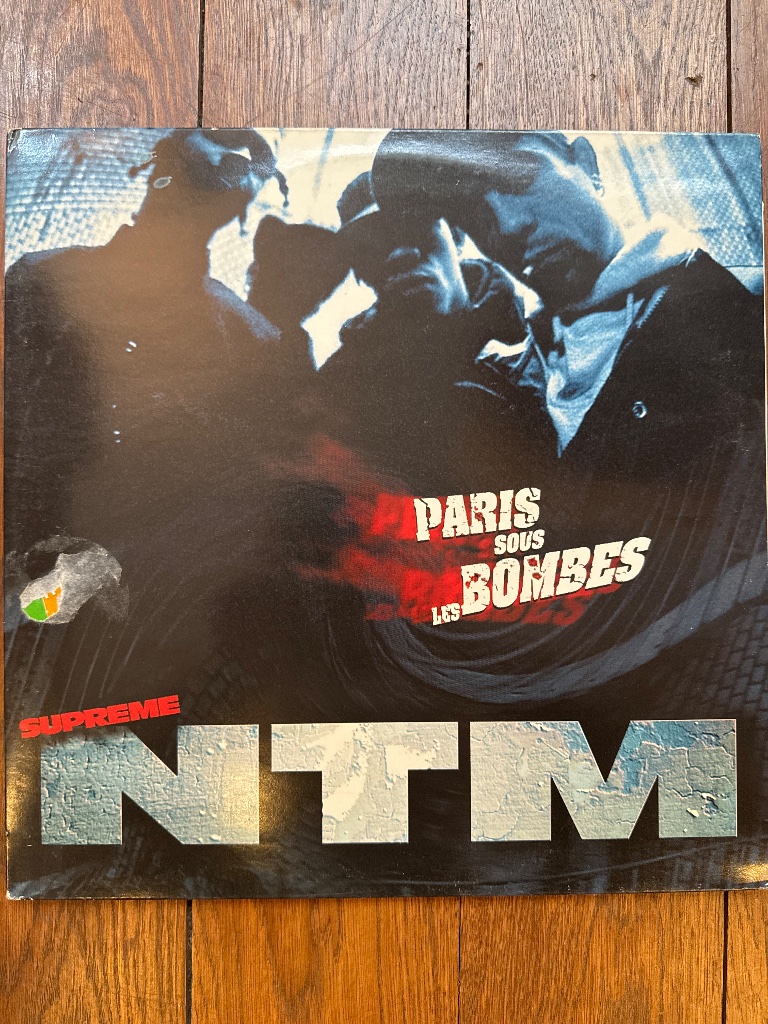 Pochette de Suprême NTM – Paris Sous Les Bombes