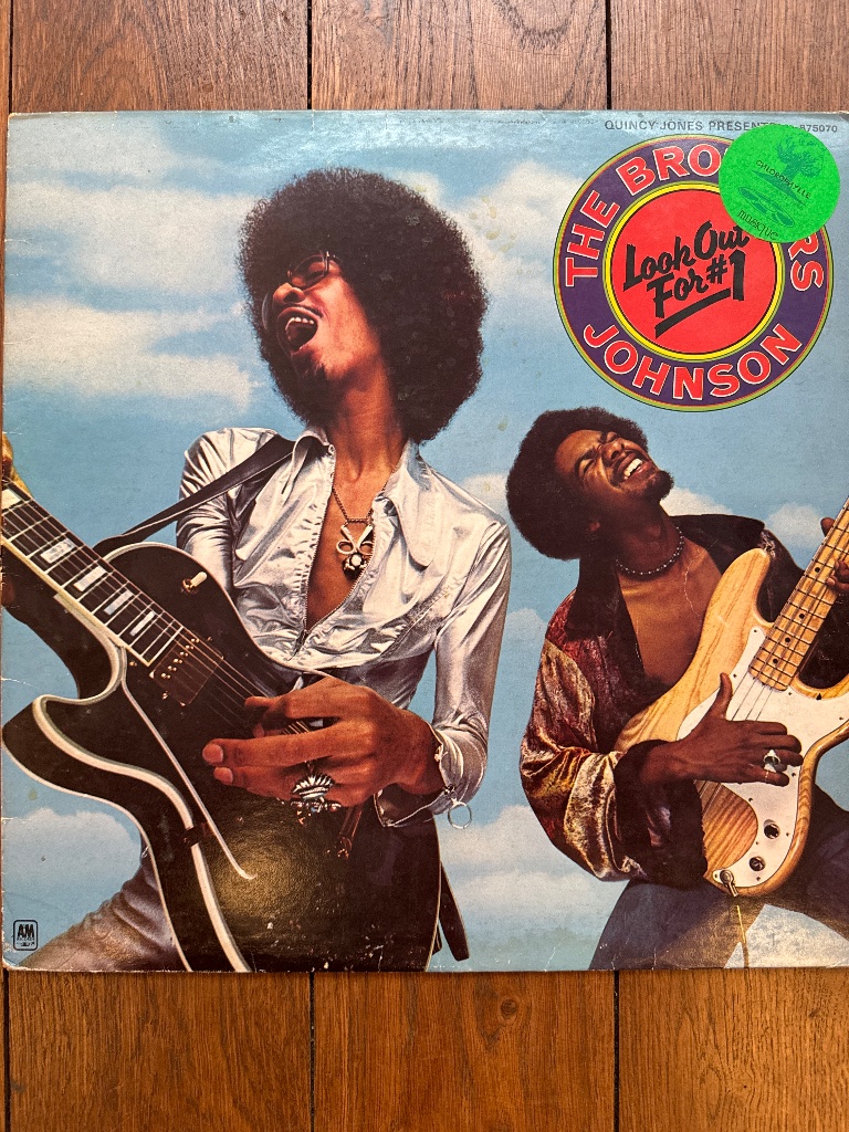 Pochette de The Brothers Johnson – Look Out For #1